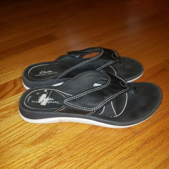 Clarks Cloudsteppers Black flip flop Sandals - Picture 1 of 6